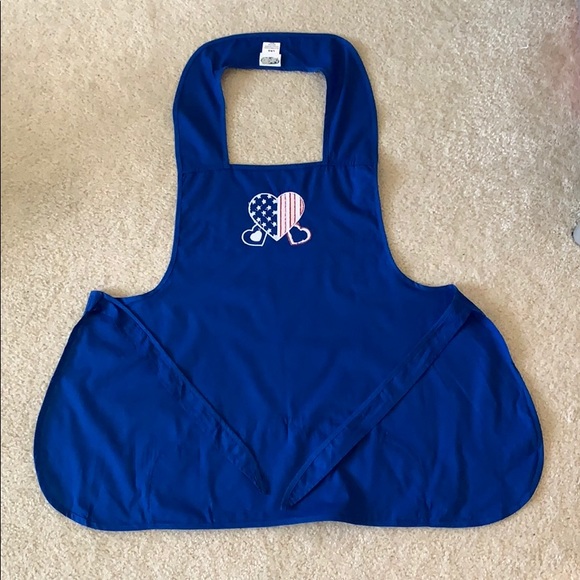 NWOT Collections ETC. Hearts & Flags Apron Sz Lrg - Picture 6 of 11